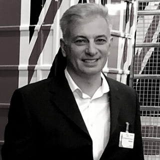 Dr. Christian de Vartavan